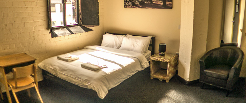 Victoria Warehouse Hotel - Deluxe Double