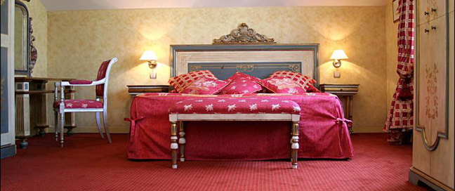 Villa Beaumarchais - Double Bedroom