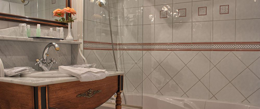 Villa Eugenie - Bathroom
