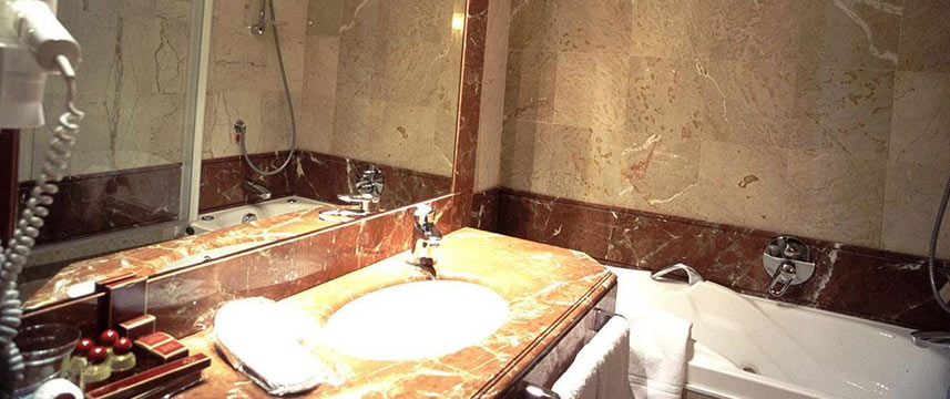 Villa Morgagni Bathroom
