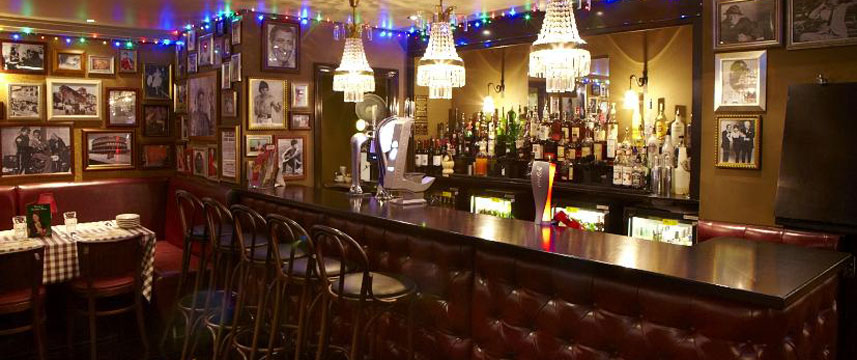 Village Newcastle - Bar Village Newcastle - Bar