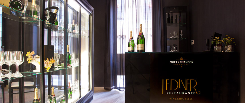 Vinnci Seleccion Posada del Patio Hotel - Restaurant Reception