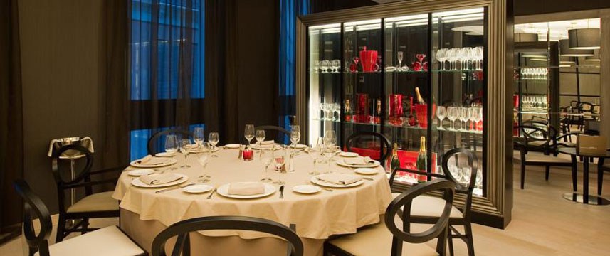 Vinnci Seleccion Posada del Patio Hotel - Restaurant Tables