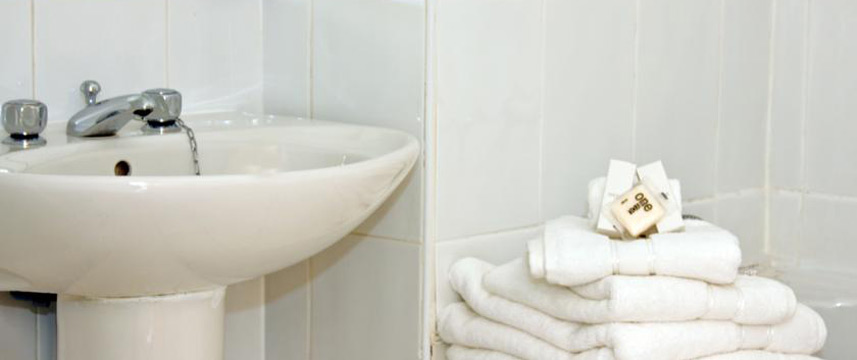 Waterford Marina Hotel - Bathroom Waterford Marina Hotel - Bathroom