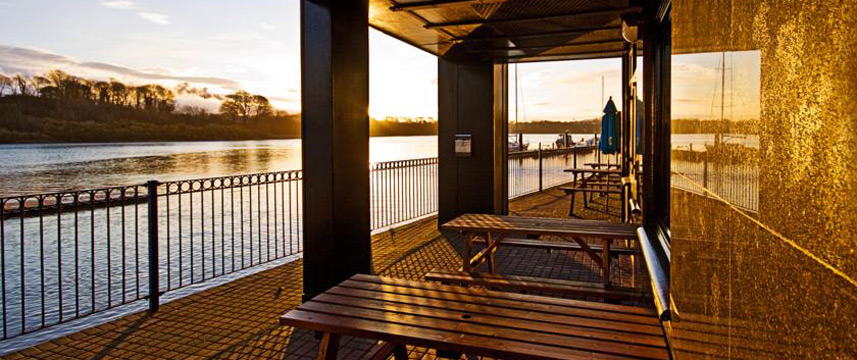 Waterford Marina Hotel - Outside Waterford Marina Hotel - Outside