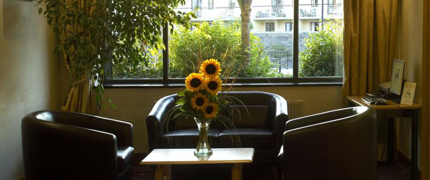 Waterford Marina Hotel - Seating Waterford Marina Hotel - Seating