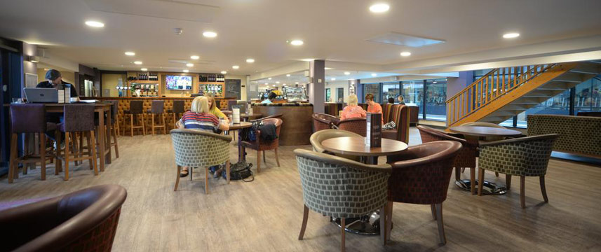 Waterside Hotel and Leisure Club - Bar Area