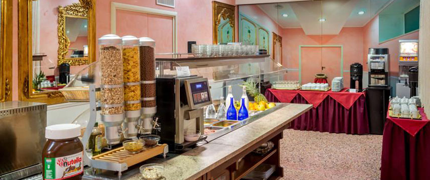 Welcome Piram Hotel - Buffet Breakfast