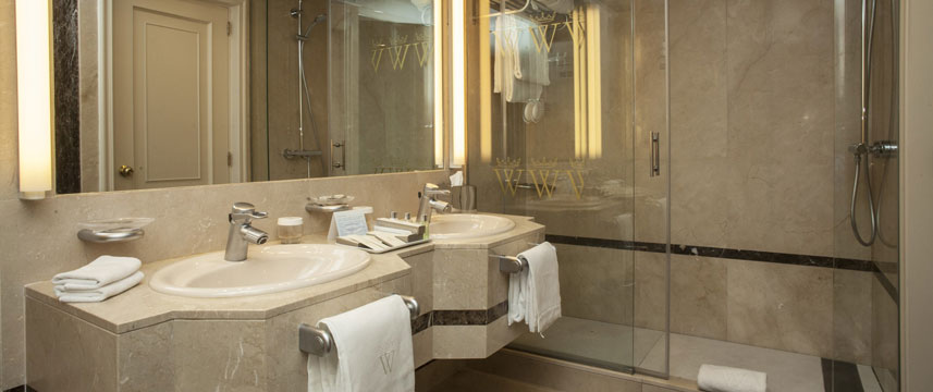 Wellington Hotel - Suite Bathroom Wellington Hotel - Suite Bathroom