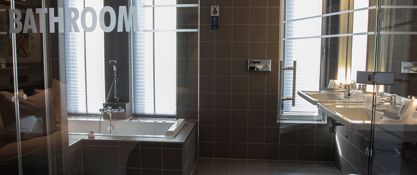 Westcord Art Hotel Amsterdam - Suite Bathroom