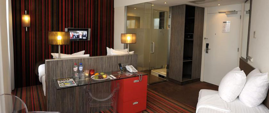 Westcord City Centre Hotel Amsterdam - Deluxe Triple Room Westcord City Centre Hotel Amsterdam - Deluxe Triple Room