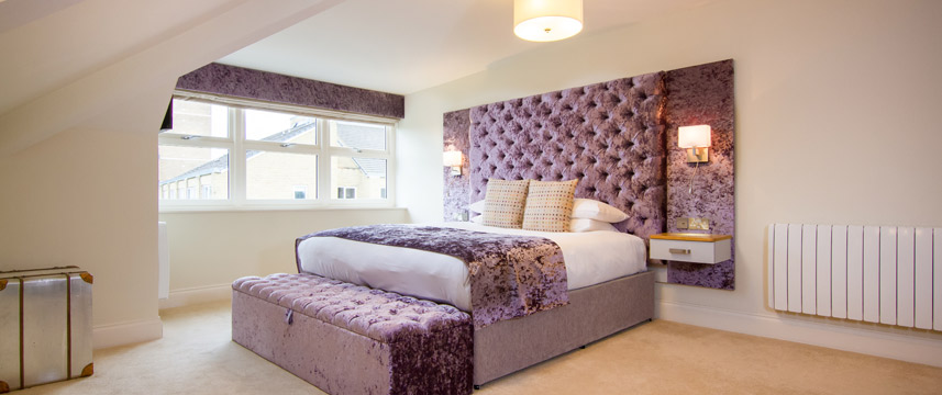 White Hart Hotel and Apartments - Deluxe Double Room