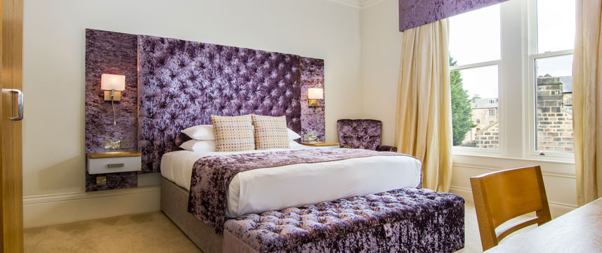 White Hart Hotel and Apartments - Deluxe Room