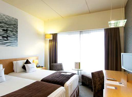 DoubleTree by Hilton London Victoria