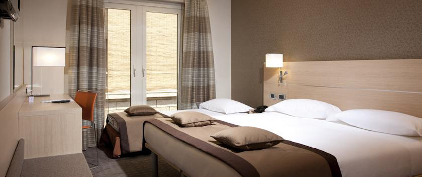 iQ Hotel Roma - Family Room iQ Hotel Roma - Family Room