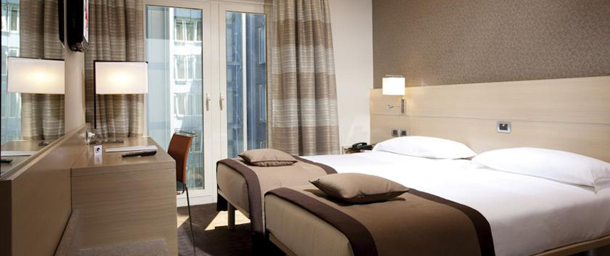 iQ Hotel Roma - Twin Room iQ Hotel Roma - Twin Room