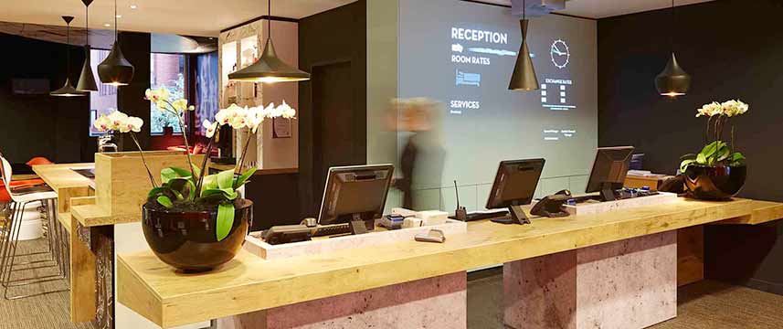 ibis Reading Centre - Reception ibis Reading Centre - Reception