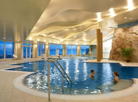 Carlton Redcastle Hotel