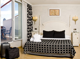 Salles Hotel Pere IV