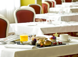 Salles Hotel Pere IV