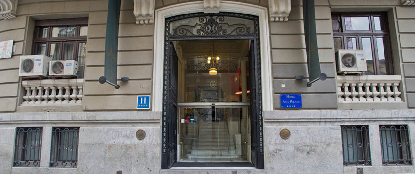 Ada Palace - Entrance