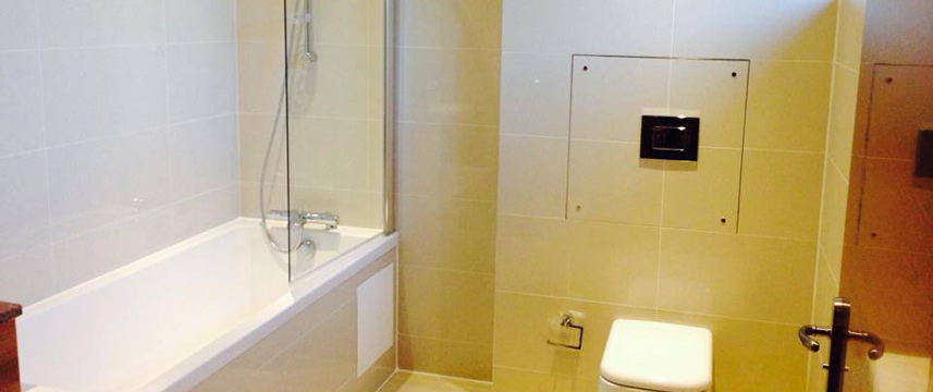 Airlink Hotel - Bathroom