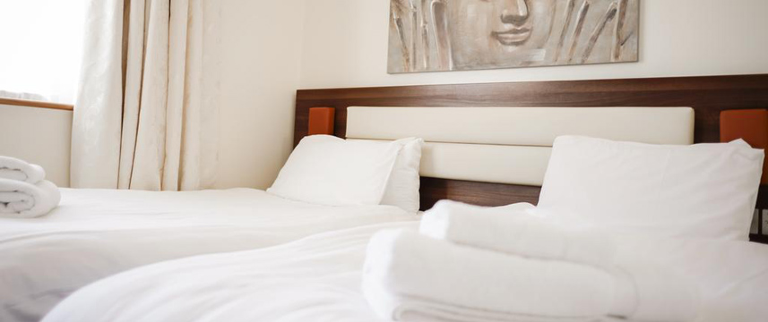 Airlink Hotel - Twin Beds