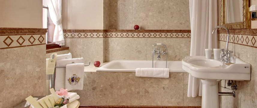 Alchymist Grand Hotel And Spa - Standard Bathroom