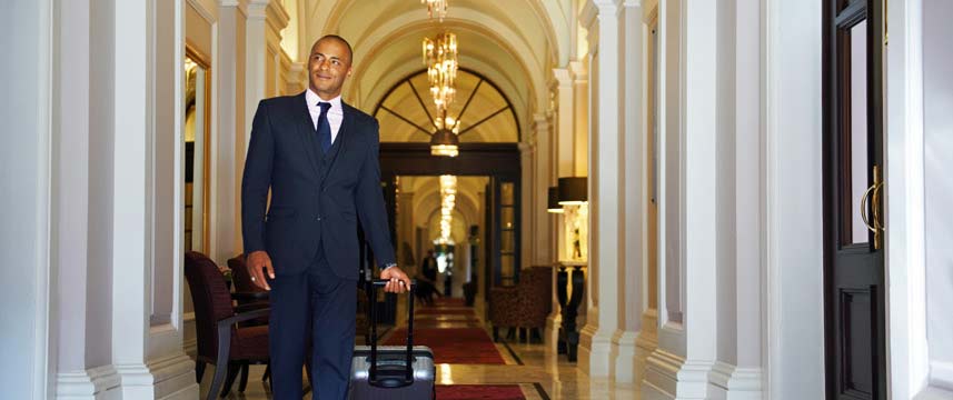 Amba Hotel Charing Cross - Entrance