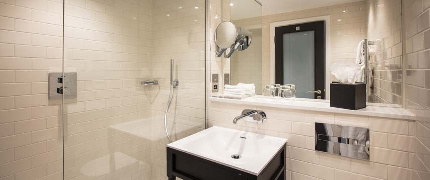 Amba Hotel Grosvenor - Standard Bathroom