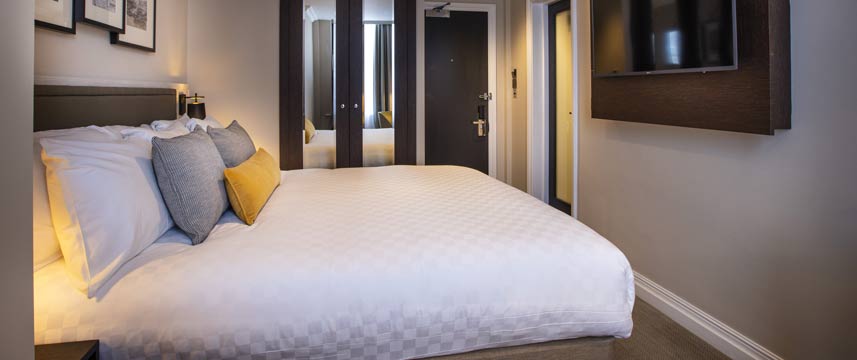 Amba Hotel Grosvenor - Standard King Room