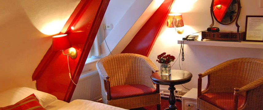 Amsterdam House Hotel Eureka Seating Bedroom