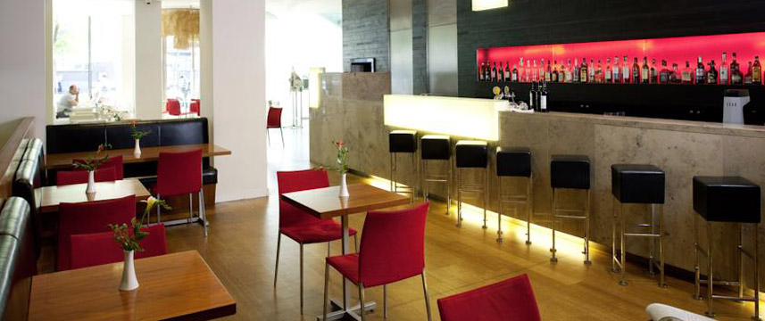 Andels Hotel Prague - Bar Seating