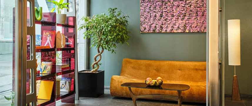 Aqua Hotel Brussels Lobby