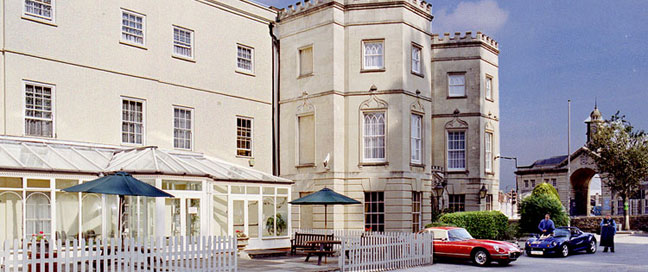 Arnos Manor Hotel - Exterior Side