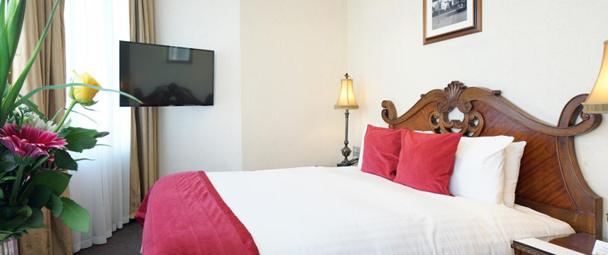 Ashburn Hotel - Deluxe Double Room
