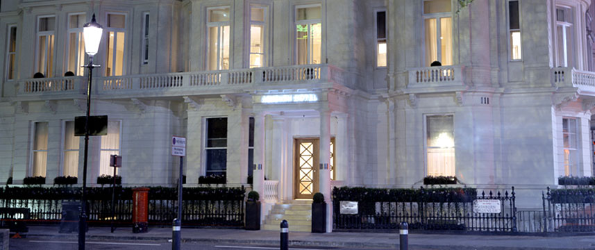 Ashburn Hotel - Exterior Evening