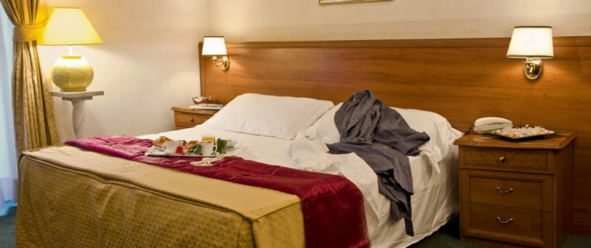 Astoria Garden Hotel - Double Bedroom