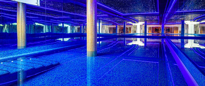 Atrium Hotel Heathrow - Swimming Pool