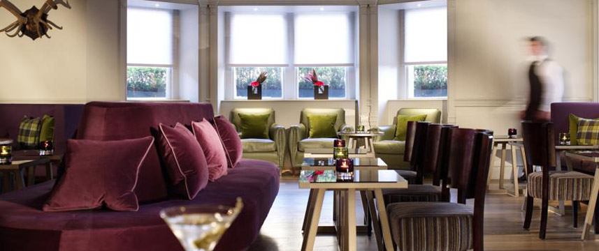 Balmoral Hotel Bar Seating