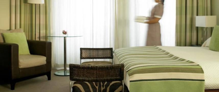 Balmoral Hotel Bedroom