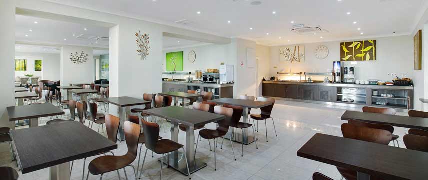 Bayswater Inn - Breakfast Room