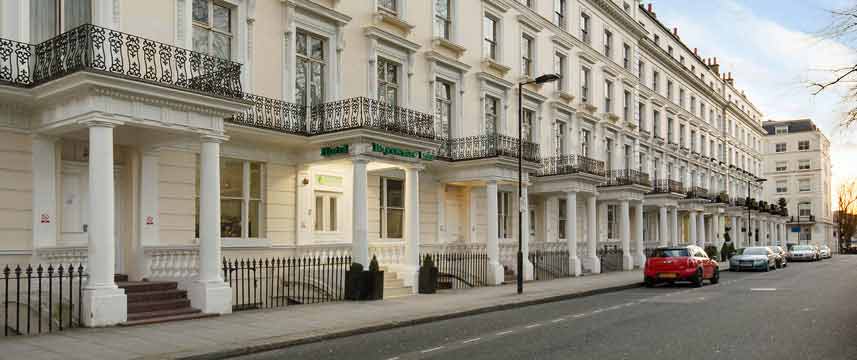 Bayswater Inn - Exterior