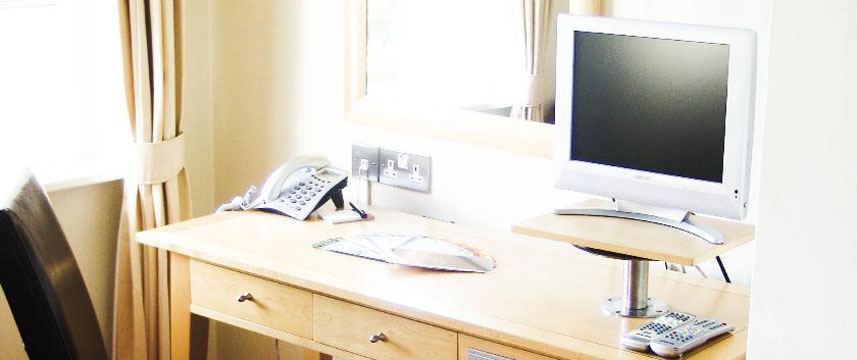 Berkeley Square Hotel - Room Desk