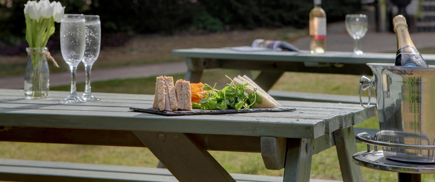 Best Western Claydon Hotel - Garden Seating