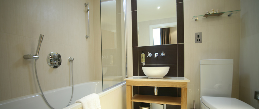 Best Western The Boltons Hotel Bathroom
