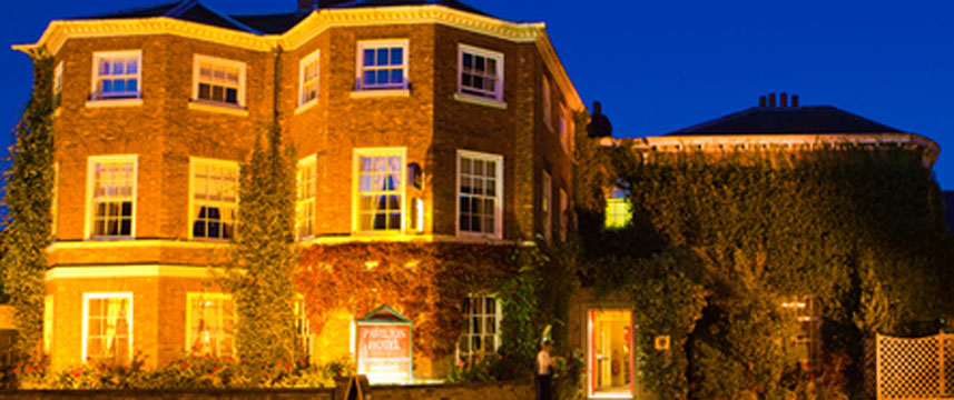 Best Western York Pavilion Hotel Exterior At Night