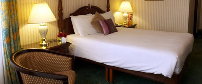 Britannia International Standard bedroom