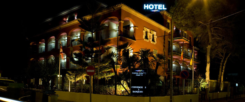 Canal Olimpic - Exterior Night