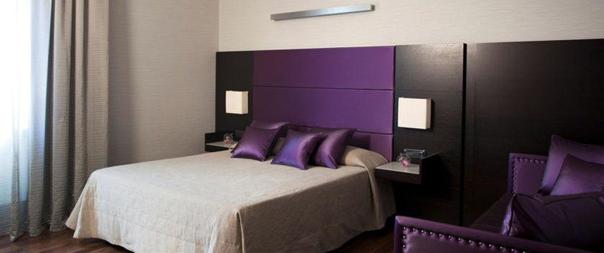 Caprice Hotel - Double Bedroom